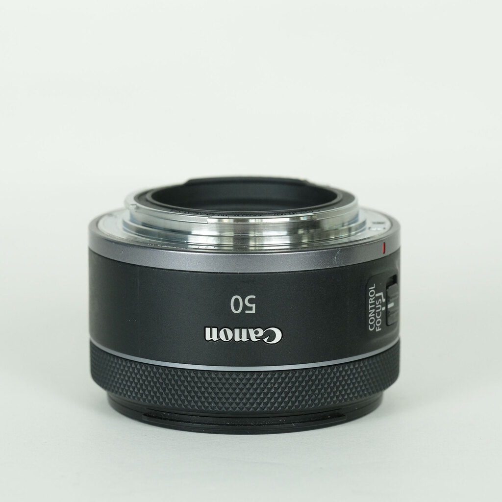 Canon RF50mm F1.8 STMの出品 | ONE SCENE（ワンシーン）