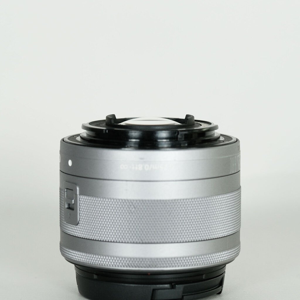 Canon EF-M15-45mm F3.5-6.3 IS STM