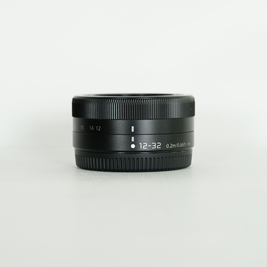 Panasonic LUMIX DC-G100V 標準ズームレンズ ＋ トライポッドグリップキット