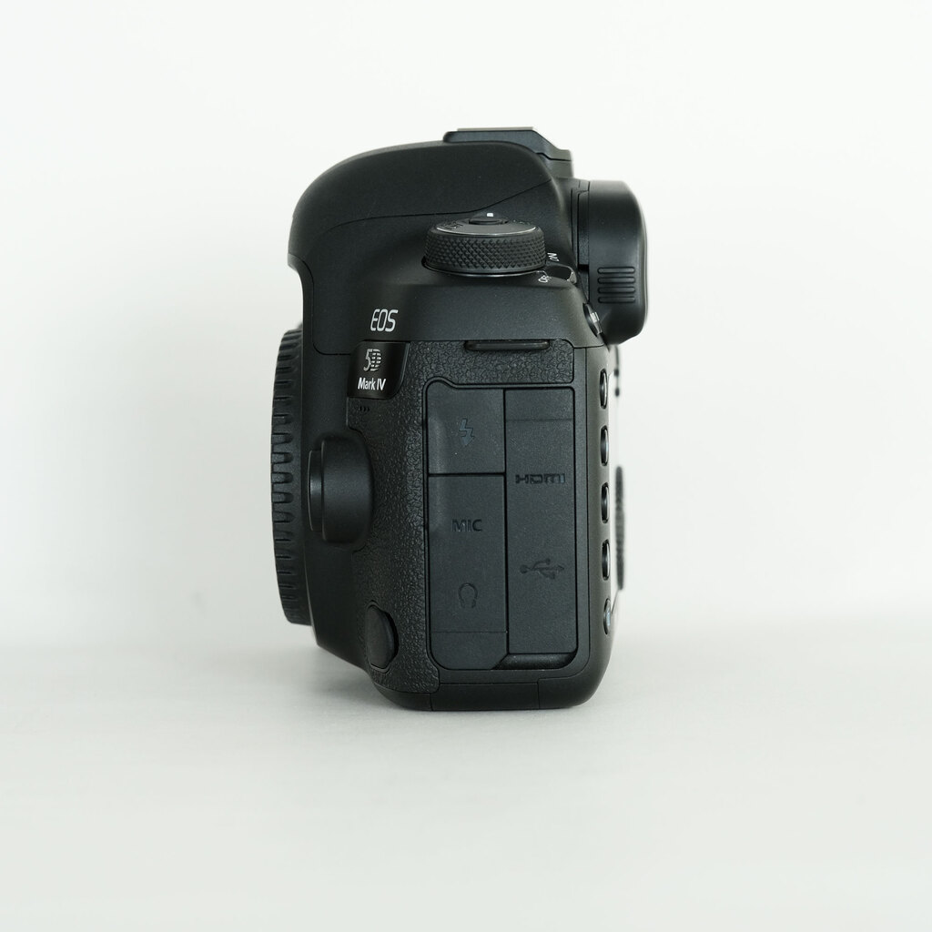 Canon EOS 5D Mark IV