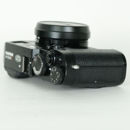 FUJIFILM X100F ブラック FUJIFILM X100F ブラック