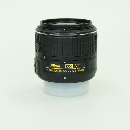 Nikon AF-S DX NIKKOR 18-55mm f3.5-5.6G VR II