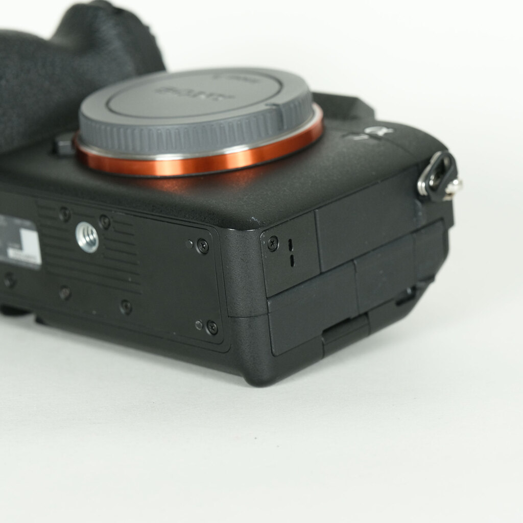 SONY α7 IV(ILCE-7M4) SONY α7 IV(ILCE-7M4)