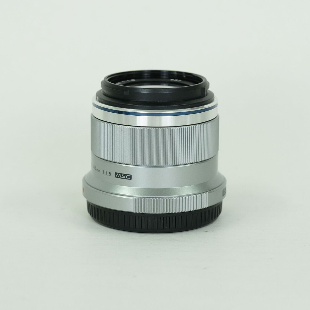 OLYMPUS M.ZUIKO DIGITAL 45mm F1.8