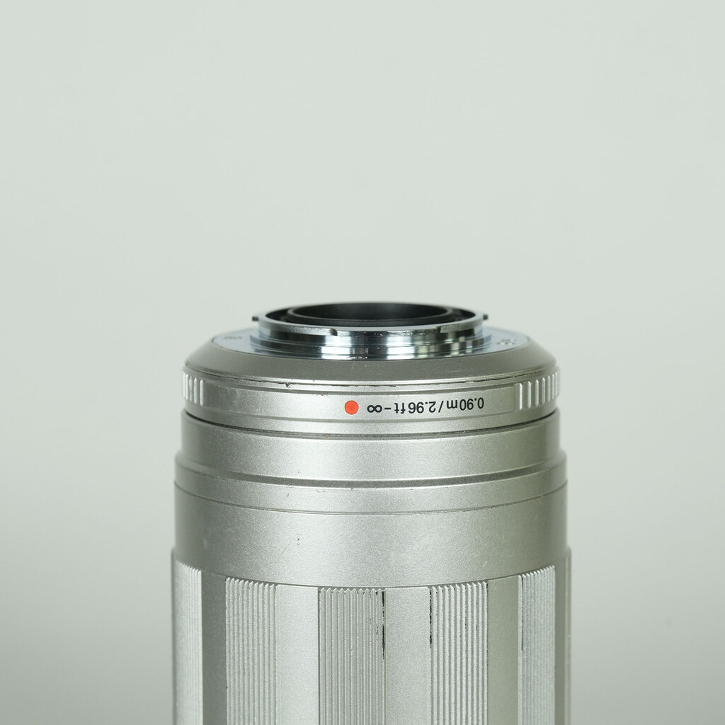 OLYMPUS M.ZUIKO ED75-300mm F4.8-6.7 シルバー