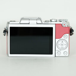 Panasonic LUMIX DMC-GF7 ボディ ピンク