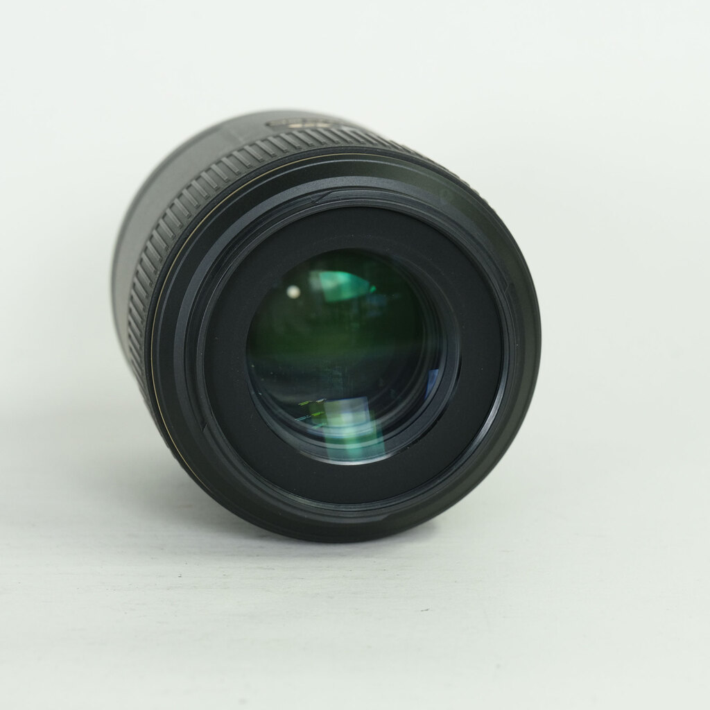 Nikon AF-S VR Micro-Nikkor 105mm f/2.8G IF-ED