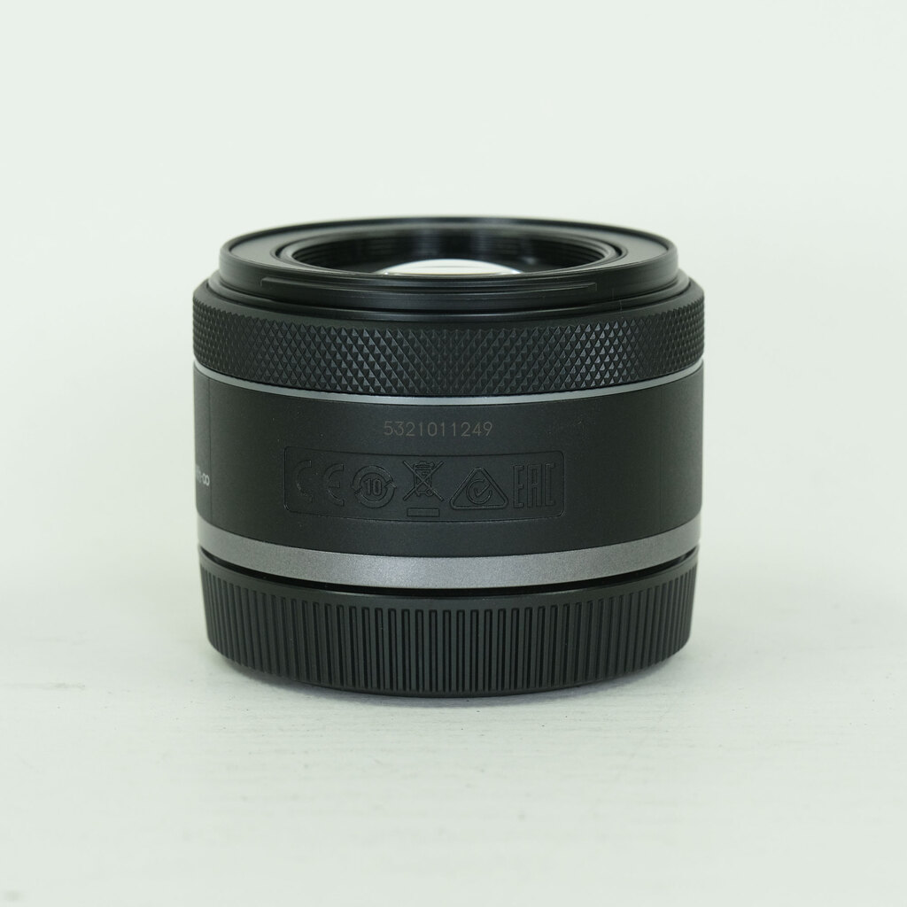 Canon RF50mm F1.8 STM
