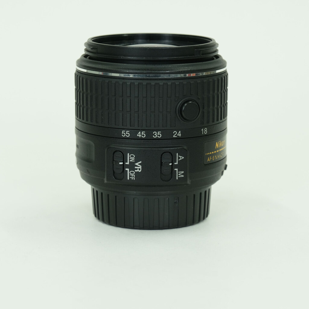 Nikon AF-S DX NIKKOR 18-55mm f3.5-5.6G VR II