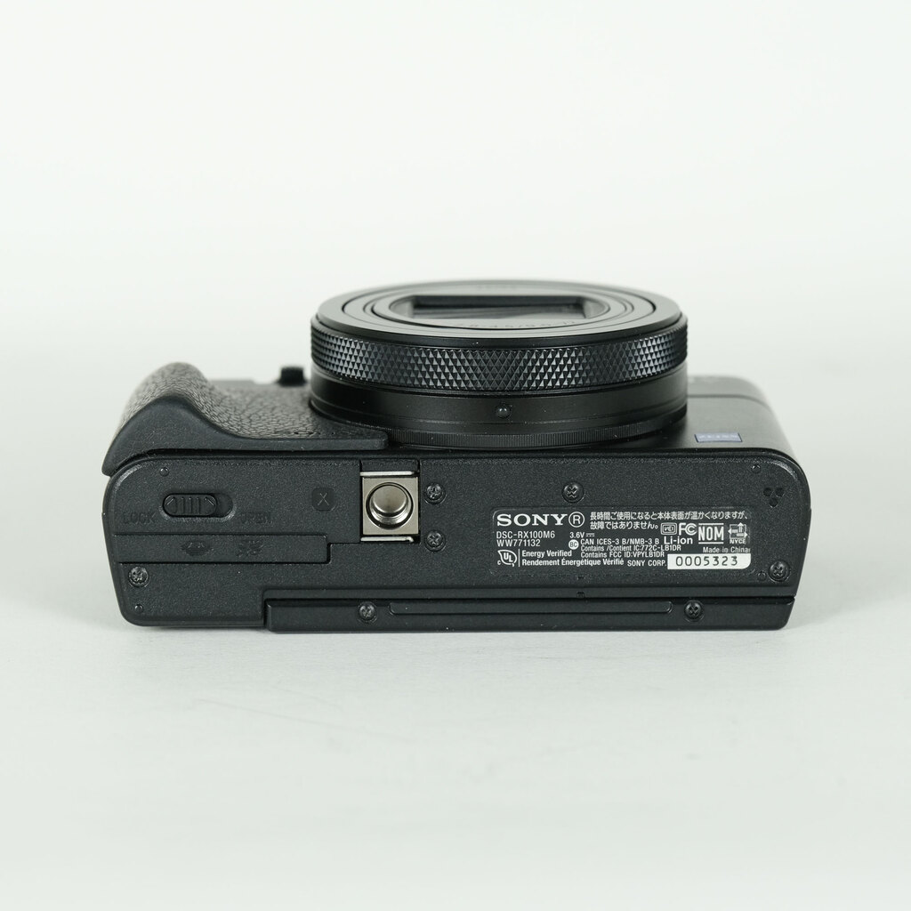 SONY Cyber-shot DSC-RX100M6 SONY Cyber-shot DSC-RX100M6