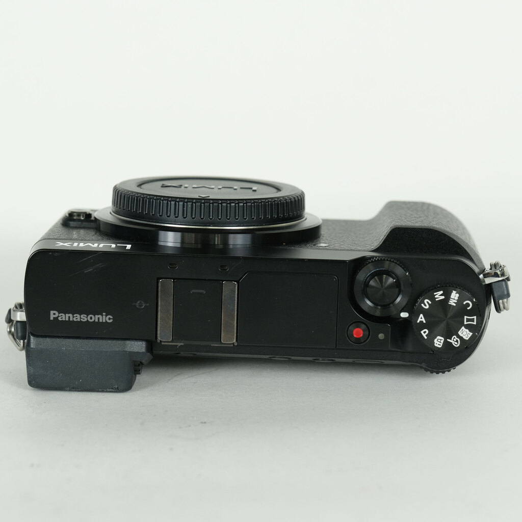 Panasonic LUMIX DMC-GX7MK2 ボディ ブラックの出品 | ONE SCENE（ワン