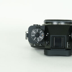 FUJIFILM X-T5