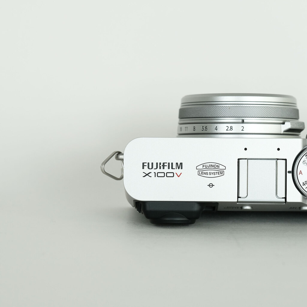 FUJIFILM X100V シルバー