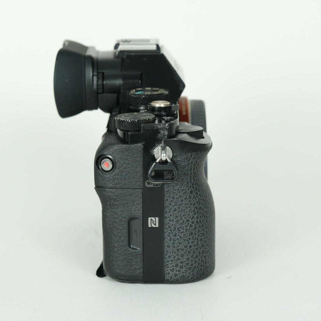 k*様 【ジャンク】SONY α7S ILCE-7S ボディ本体のみ SONY α7S（ILCE-7S）の出品 | ONE SCENE（ワンシーン）