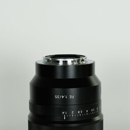 SONY Distagon T* FE 35mm F1.4 ZA SEL35F14Z