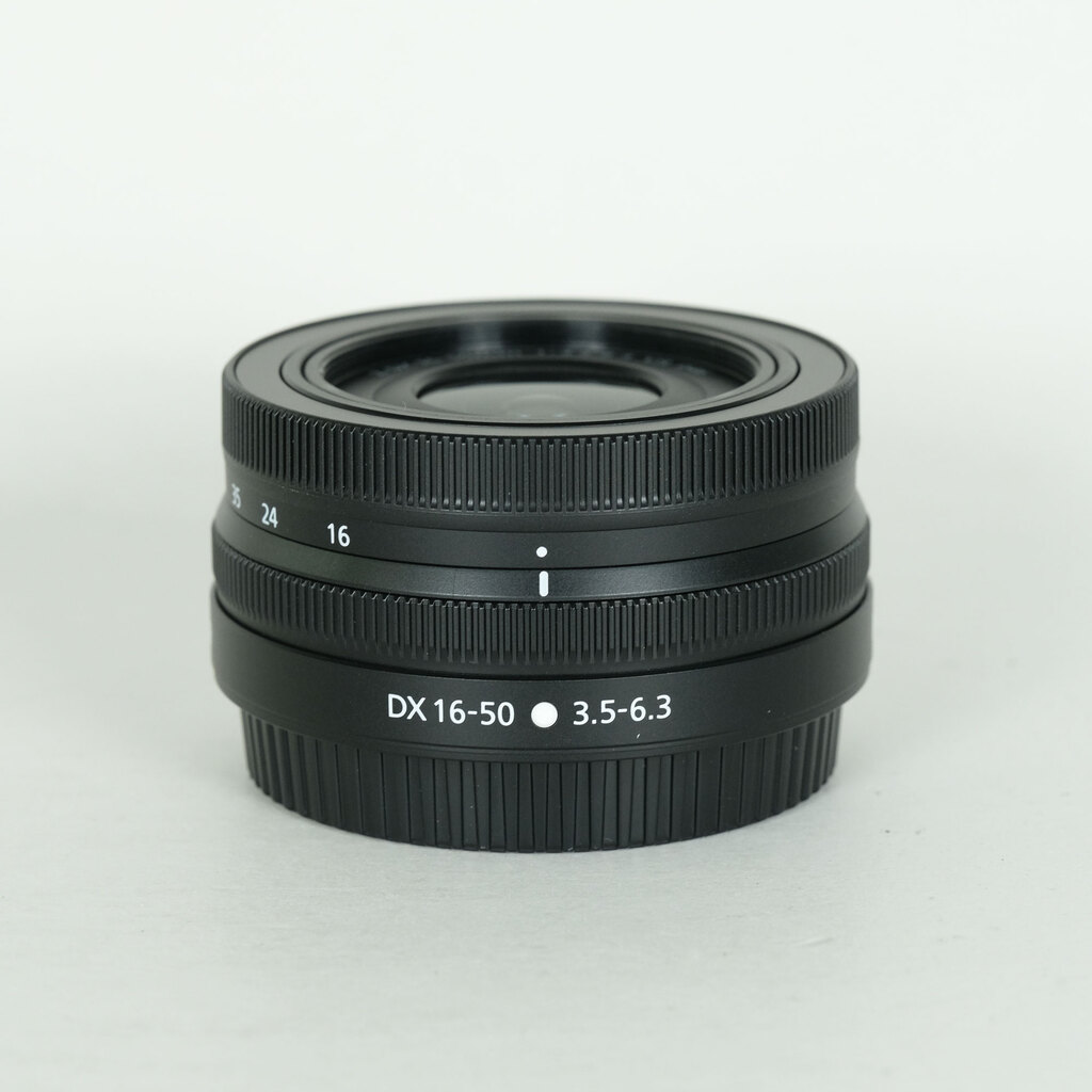 Nikon NIKKOR Z DX 16-50mm f/3.5-6.3 VR [�u���b�N]