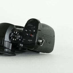 Panasonic LUMIX DC-GH5