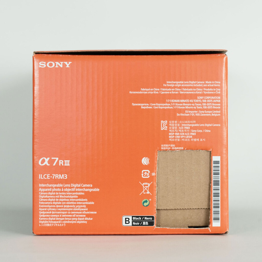 SONY α7R III(ILCE-7RM3) SONY α7R III(ILCE-7RM3)