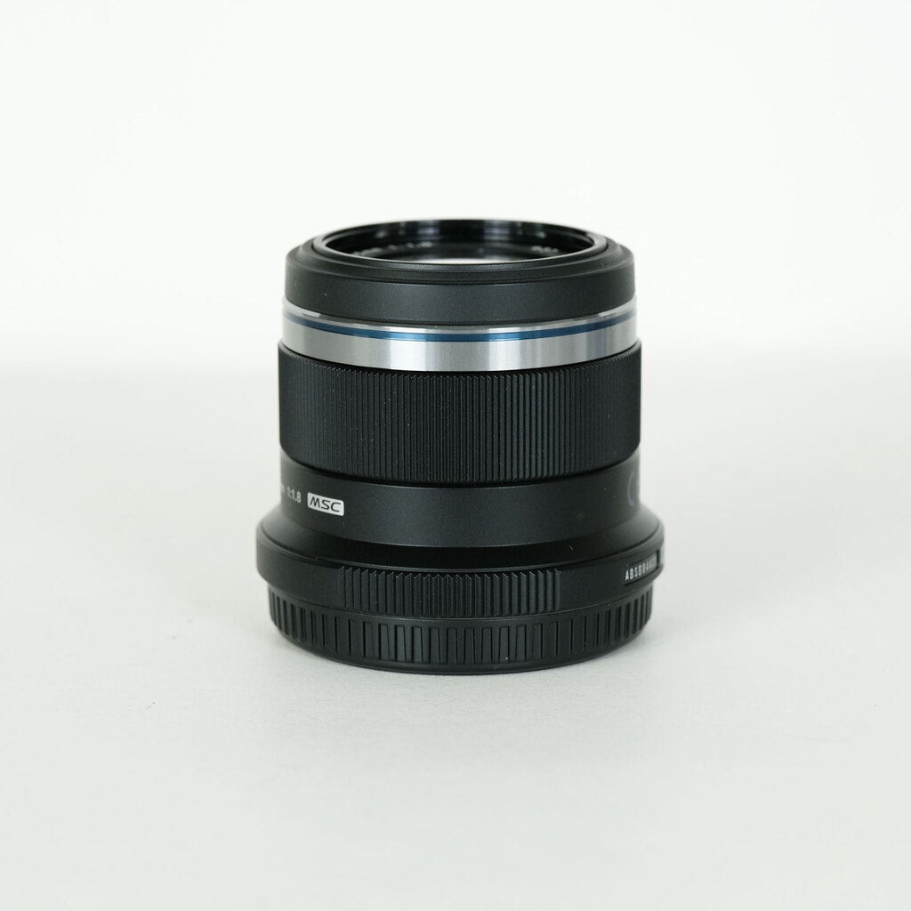 OLYMPUS M.ZUIKO DIGITAL 45mm F1.8