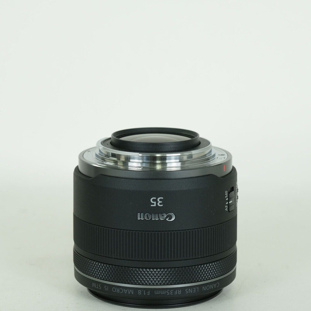 Canon RF35mm F1.8 MACRO IS STM