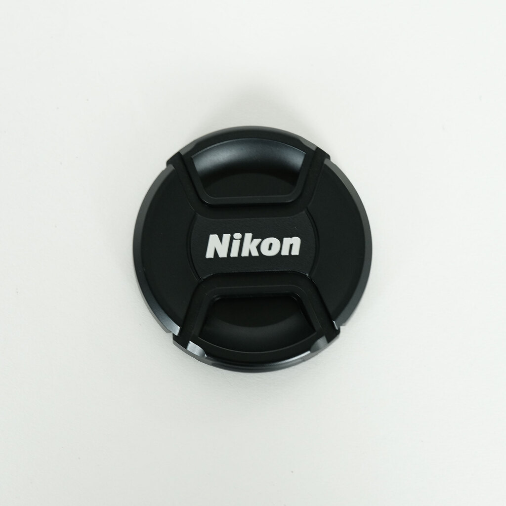 Nikon AF-S DX NIKKOR 18-300mm f/3.5-6.3G ED VR