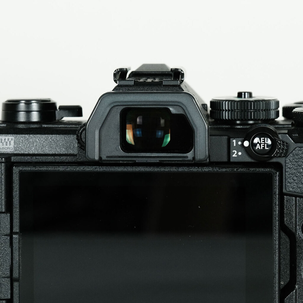 OLYMPUS OM-D E-M5 Mark III