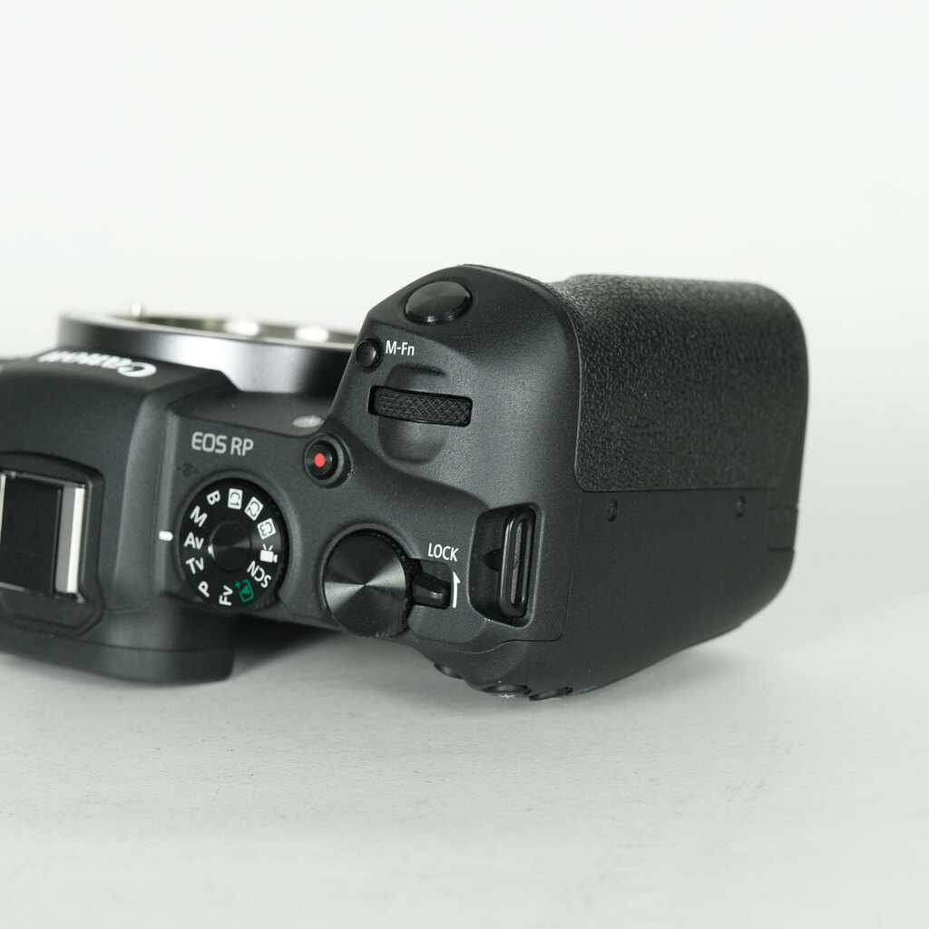 Canon EOS RP Canon EOS RP
