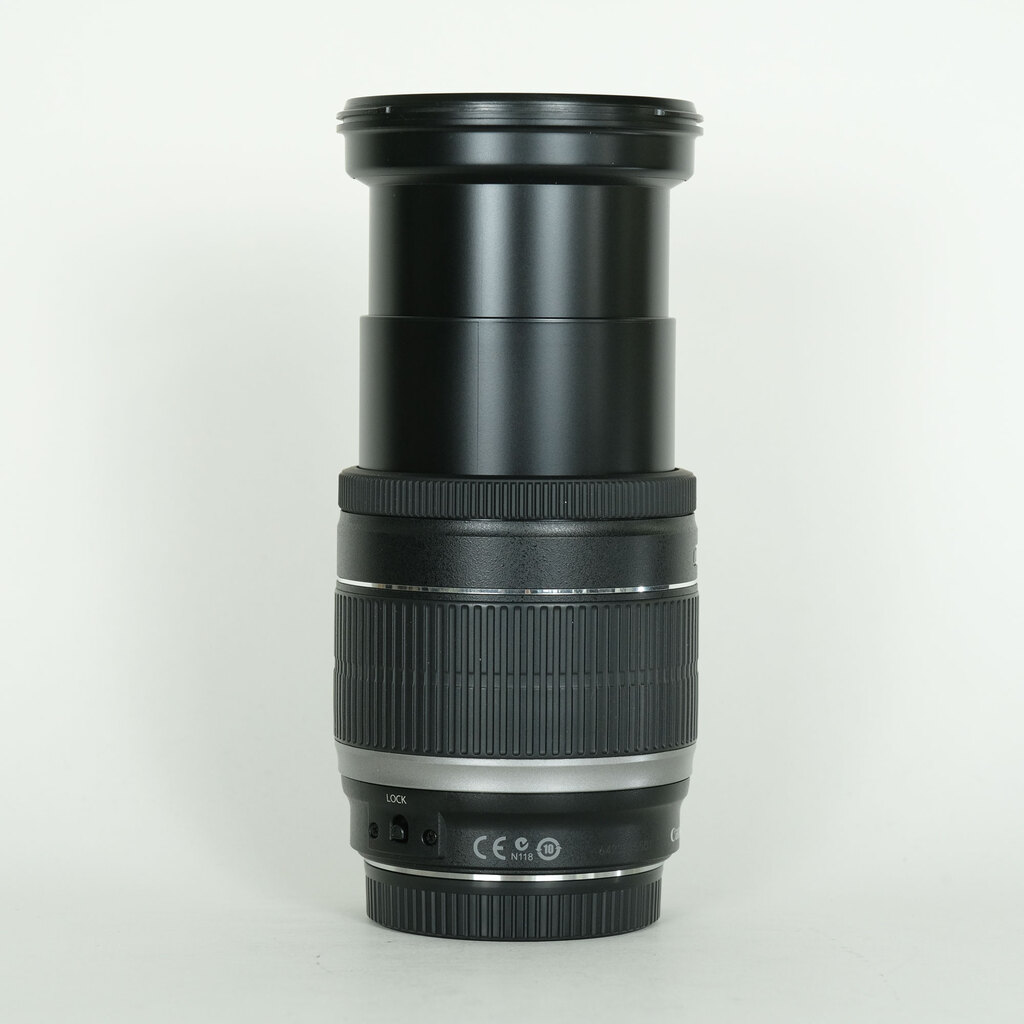 Canon EF-S18-200mm F3.5-5.6 IS