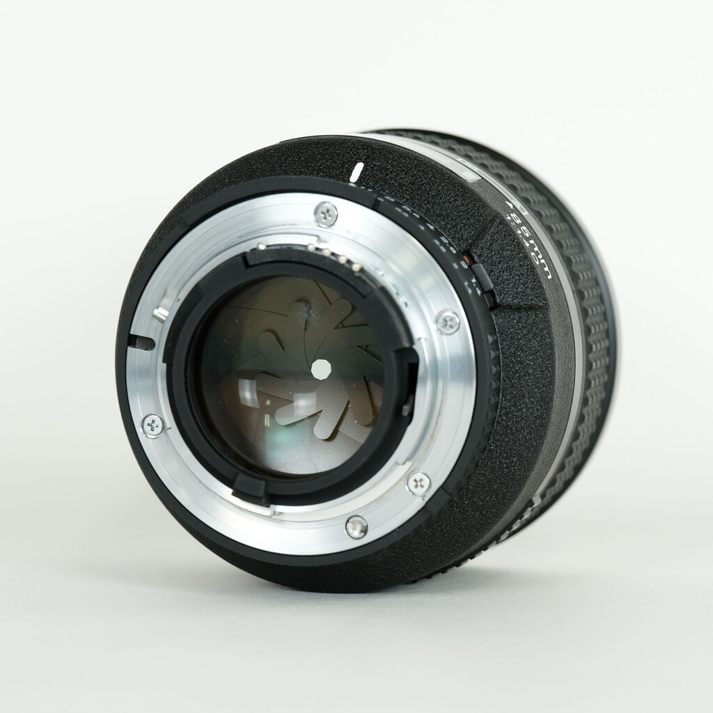 Nikon Ai AF Nikkor 85mm F1.4D IF