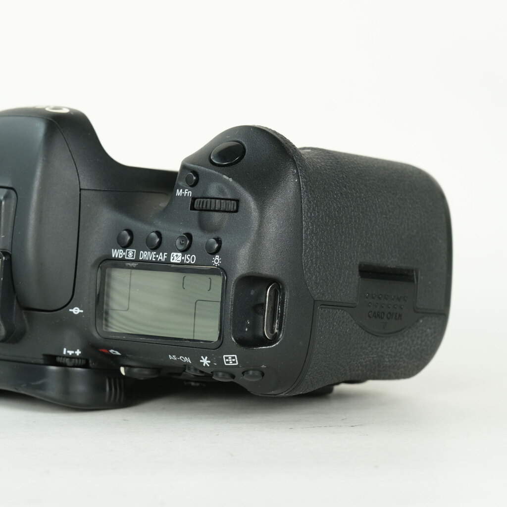 Canon EOS 7D Mark II
