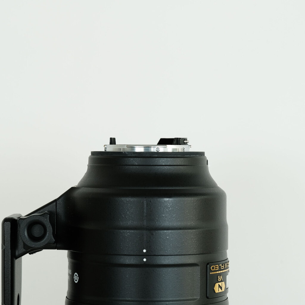 Nikon AF-S NIKKOR 70-200mm f/2.8E FL ED VR Nikon AF-S NIKKOR 70-200mm f/2.8E FL ED VR