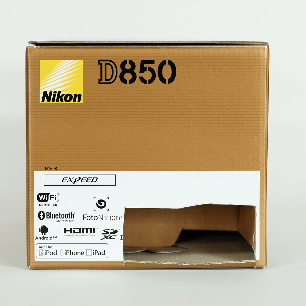 Nikon D850