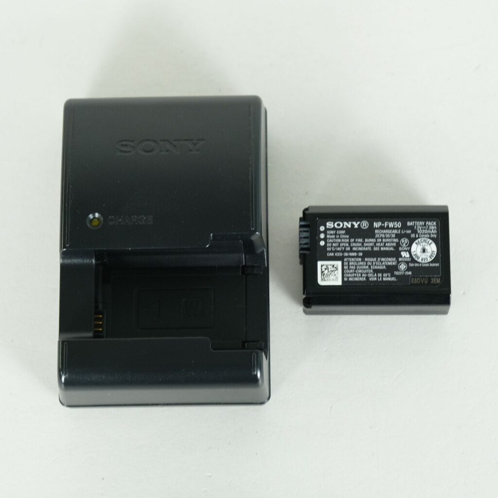 SONY α7 II（ILCE-7M2）の出品 | ONE SCENE（ワンシーン）