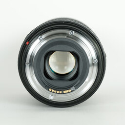 Canon EF24-105mm F4L IS II USM Canon EF24-105mm F4L IS II USM