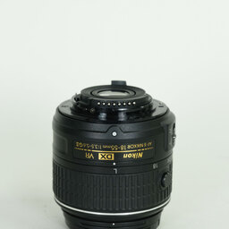 Nikon AF-S DX NIKKOR 18-55mm f3.5-5.6G VR II