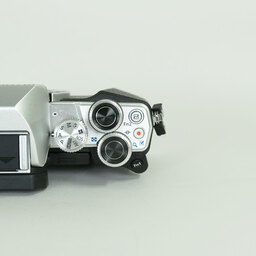 OLYMPUS OM-D E-M10 Mark II