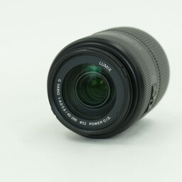 Panasonic LUMIX G VARIO 45-200mm / F4.0-5.6 II / POWER O.I.S. Panasonic LUMIX G VARIO 45-200mm / F4.0-5.6 II / POWER O.I.S.