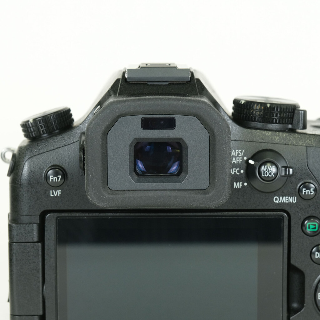 Panasonic LUMIX DMC-FZH1