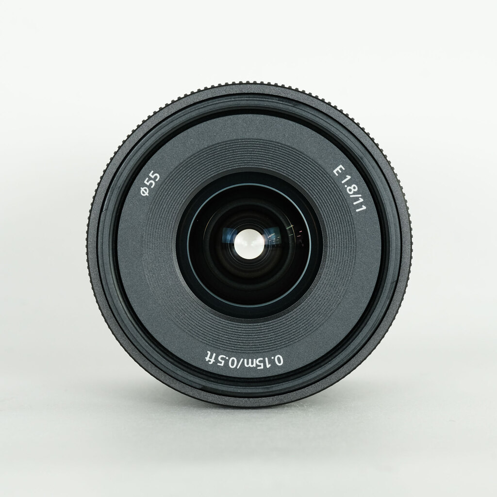 SONY E 11mm F1.8 SEL11F18