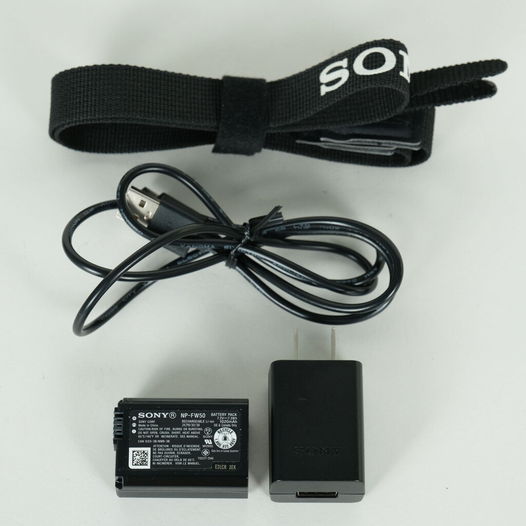 SONY VLOGCAM ZV-E10 SONY VLOGCAM ZV-E10