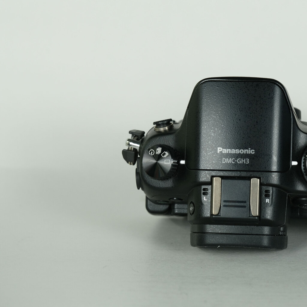Panasonic LUMIX DMC-GH3 Panasonic LUMIX DMC-GH3