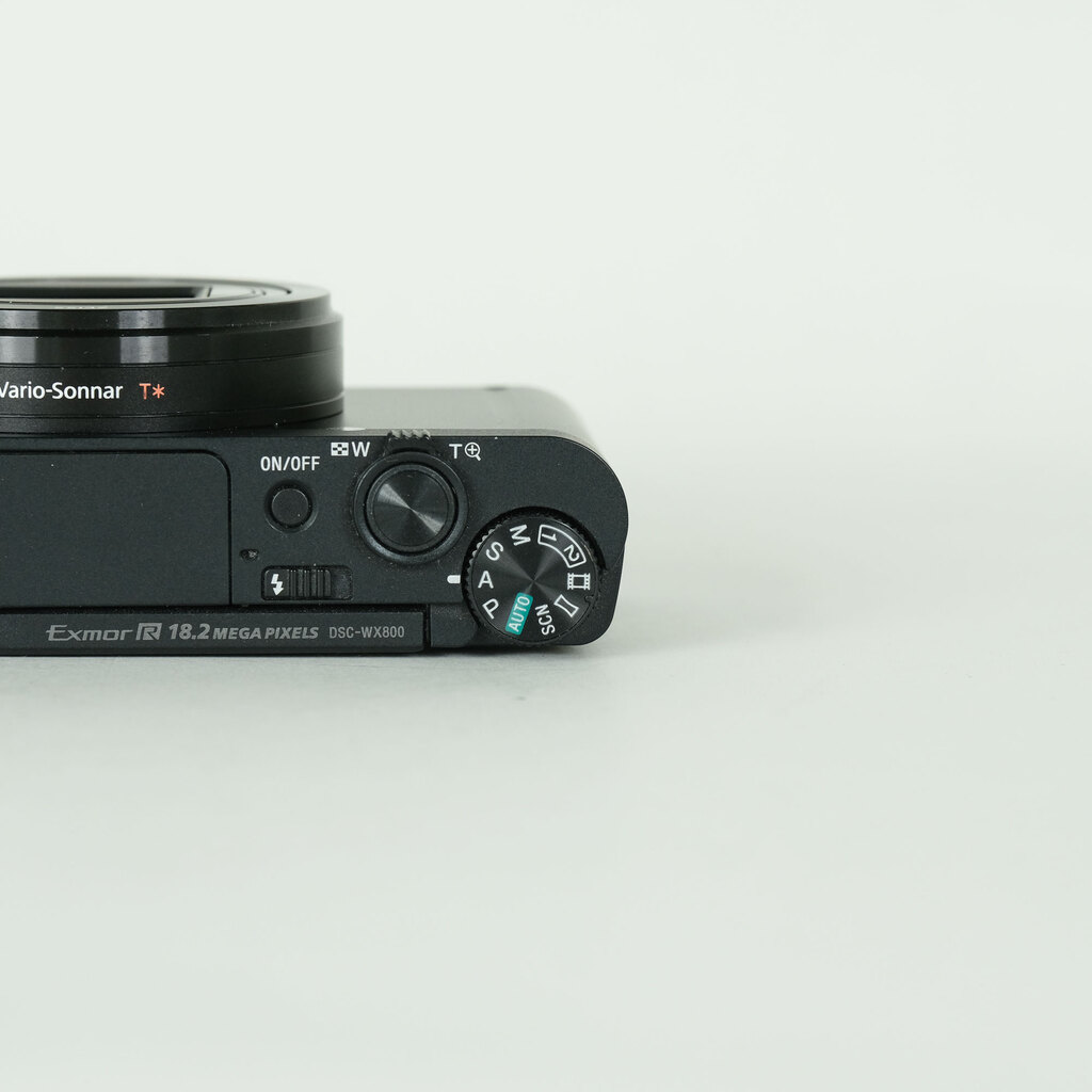 SONY Cyber-shot DSC-WX800