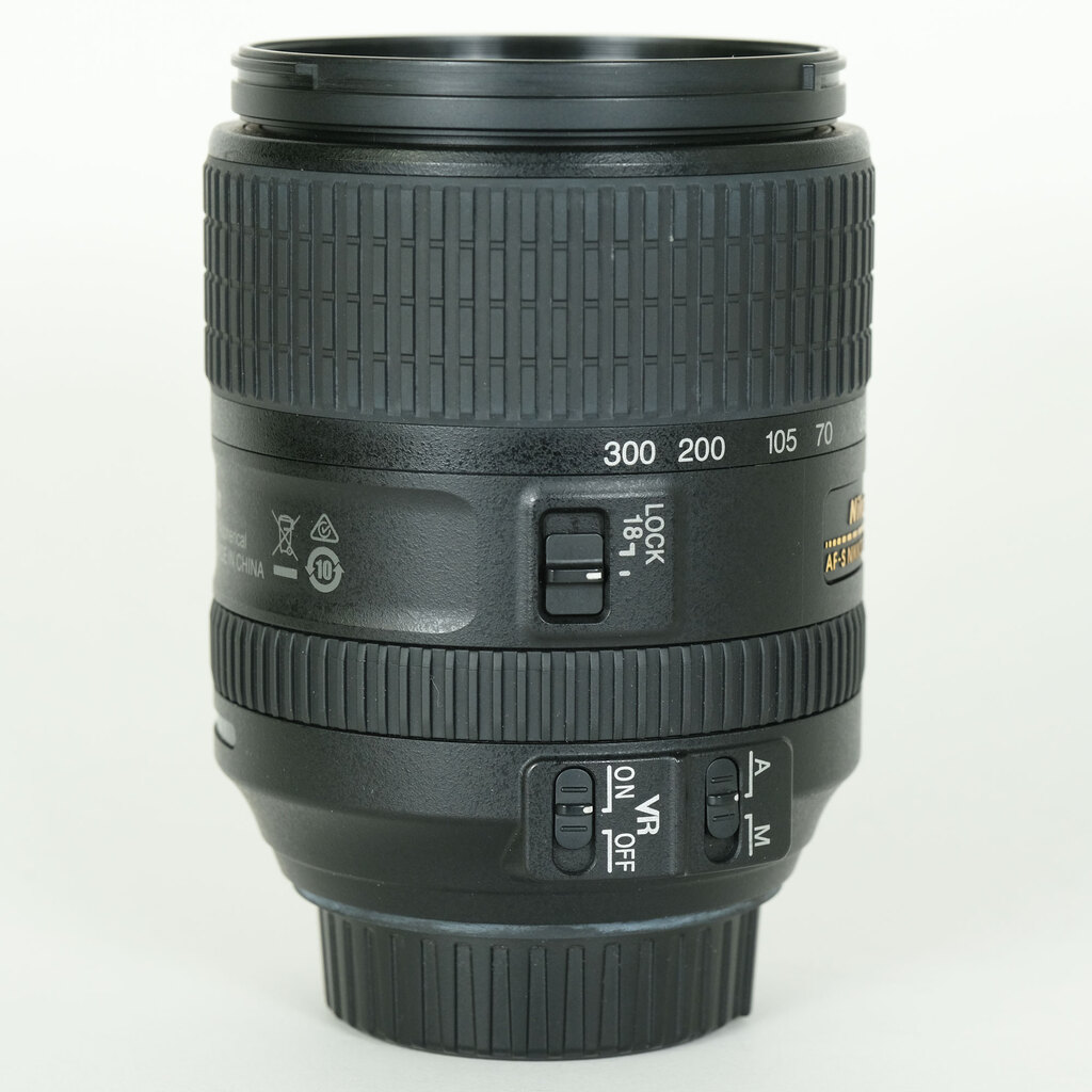 Nikon AF-S DX NIKKOR 18-300mm f/3.5-6.3G ED VR