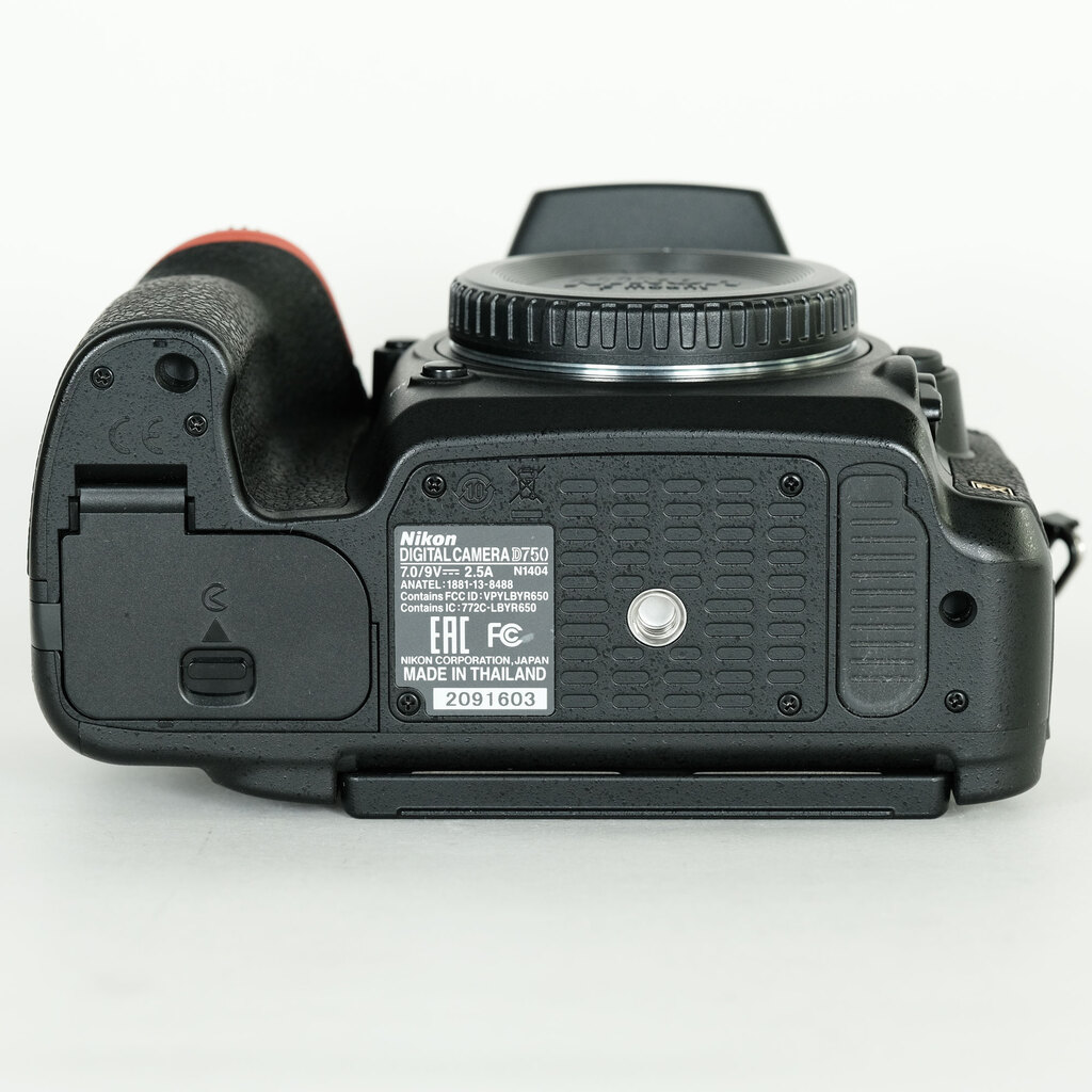 Nikon D750