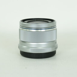 OLYMPUS M.ZUIKO DIGITAL 25mm F1.8 OLYMPUS M.ZUIKO DIGITAL 25mm F1.8