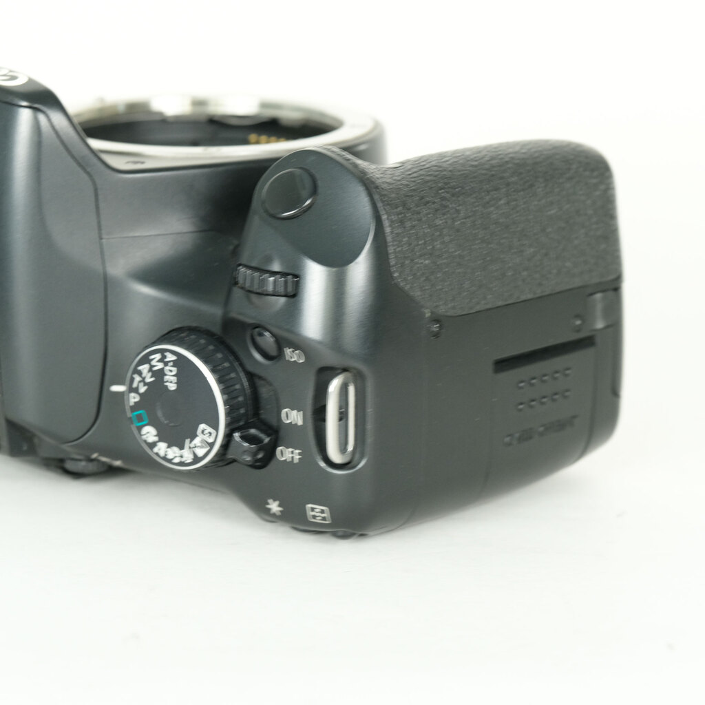 Canon EOS Kiss X2 ボディの出品 | ONE SCENE（ワンシーン）