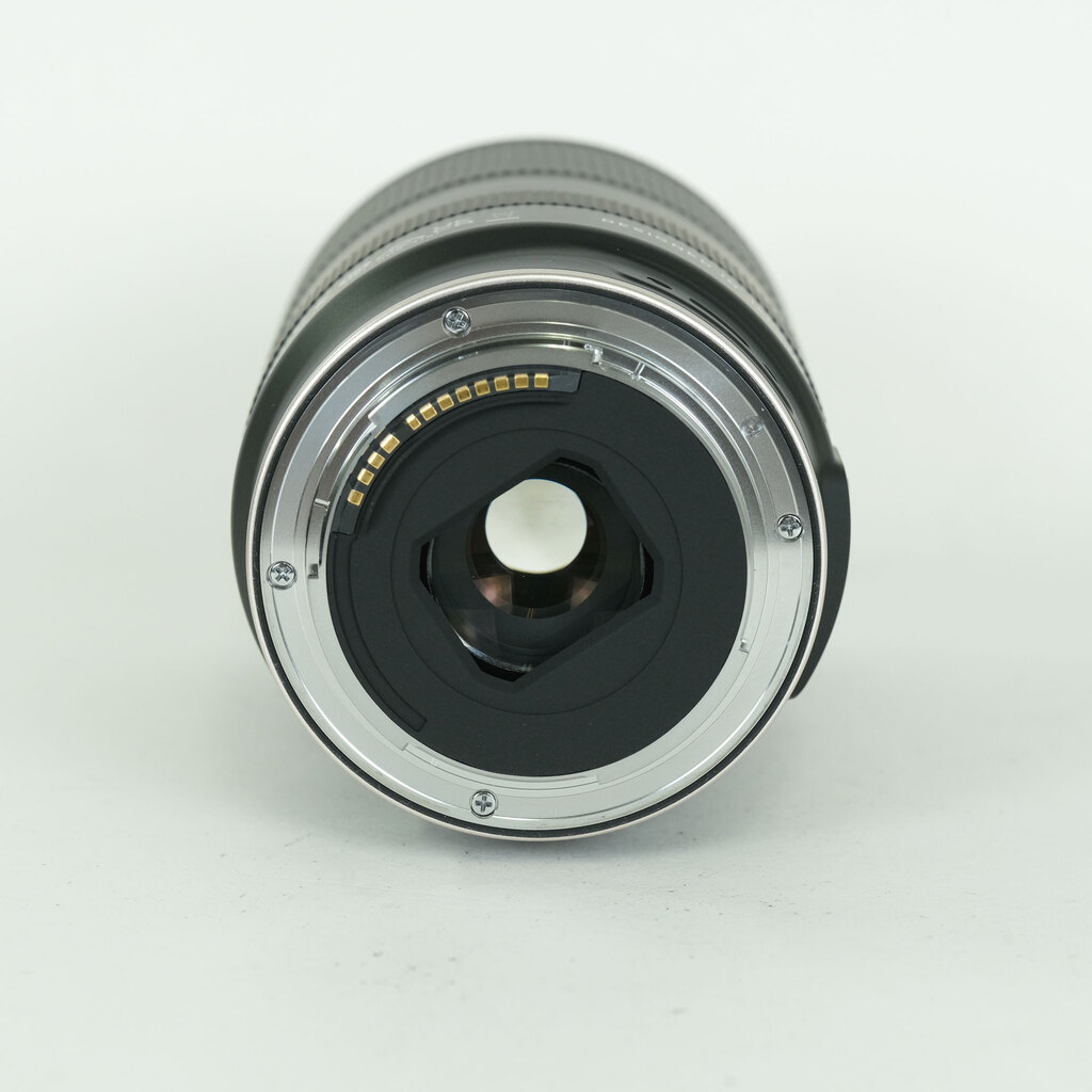 TAMRON 18-300mm F/3.5-6.3 Di III-A VC VXD (Model B061) [キヤノンRF用]