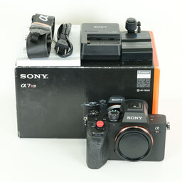 SONY α7R IV(ILCE-7RM4) SONY α7R IV(ILCE-7RM4)