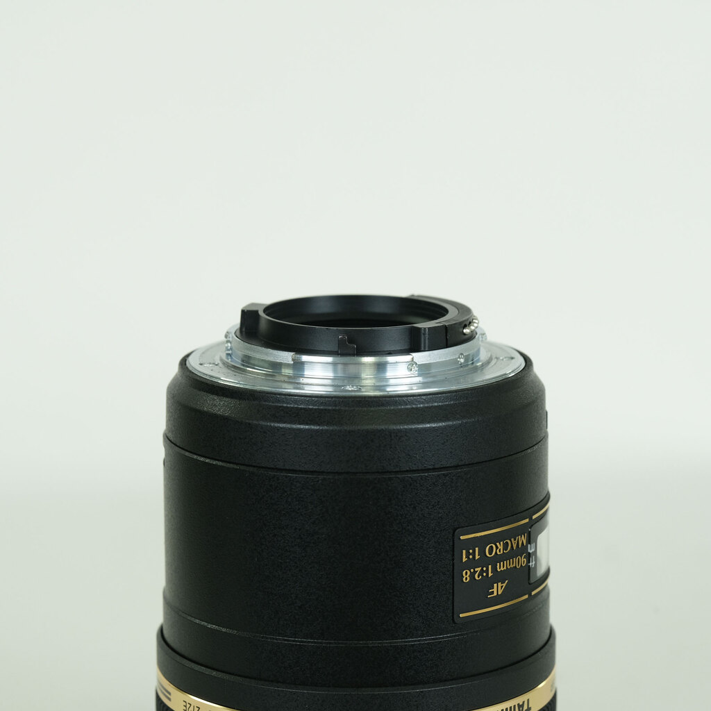 TAMRON SP 90mm F2.8 Di Macro 1:1/Model 272ENII(ニコンF用モーター内蔵) TAMRON SP 90mm F2.8 Di Macro 1:1/Model 272ENII(ニコンF用モーター内蔵)