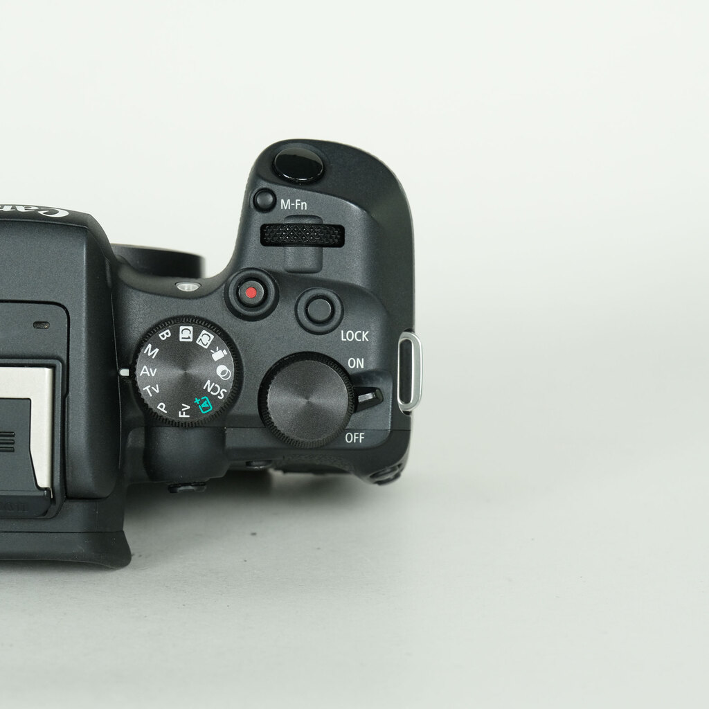 Canon EOS R10 Canon EOS R10
